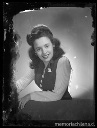 Carmen Barros, soprano chilena, ca. 1945
