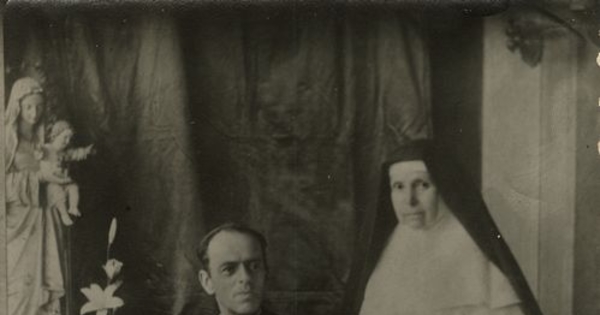 Carmen Sánchez Fontecilla, monja del Buen Pastor y su primo, Obispo de La Serena, ca. 1890
