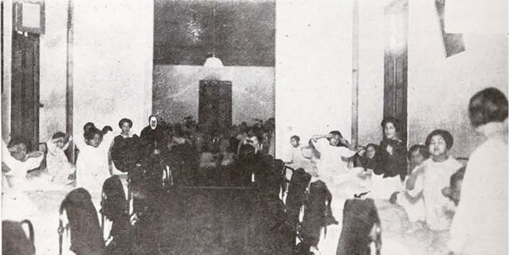 Niños en su dormitorio, Protectora de la Infancia, ca. 1927