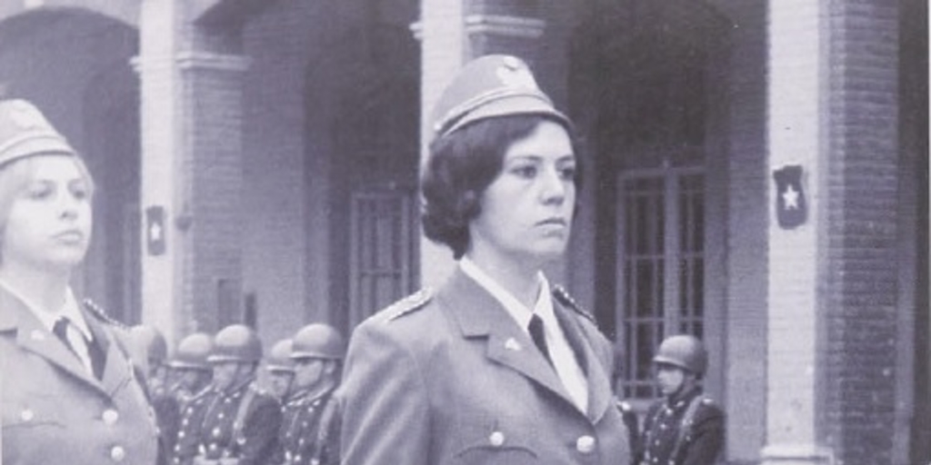 Ximena Blanco, enfermera de guerra. Santiago, hacia 1970