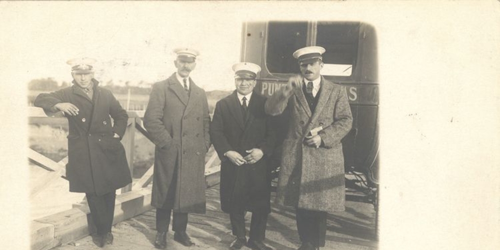 Servicio Cruz Roja a estancia Agua Fresca, Chile, 1923