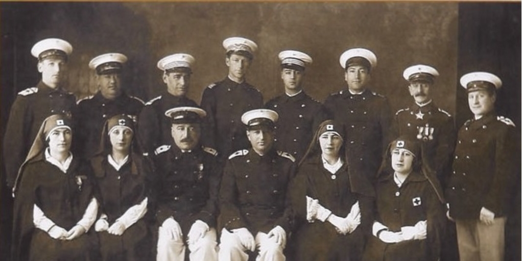 Directorio de las secciones masculinas y femeninas de la Asociación de Punta Arenas de la Cruz Roja Chilena. Punta Arenas, 1928