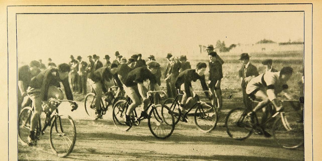 10 mil metros ciclistas en el Velódromo del Estadio Santa Laura, 1926