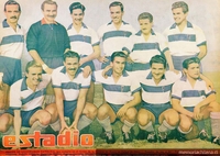  Equipo de Universidad Católica 1949 Estadio. Santiago : [s.n.], 1941-1982, nº 324, (30 jul. 1949), contraportada.