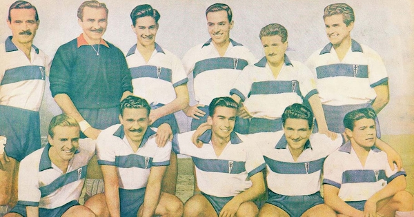  Equipo de Universidad Católica 1949 Estadio. Santiago : [s.n.], 1941-1982, nº 324, (30 jul. 1949), contraportada.