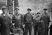 Detalle de Trabajadores de la Maestranza de Huachipato, Compañía de Acero del Pacífico, hacia 1960. Luis Ladrón de Guevara