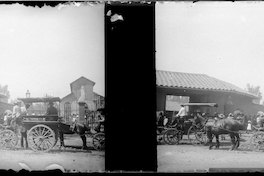 Salida de misa en Placilla en coche, Chimbarongo 1906