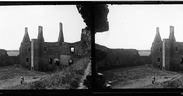 El Castillo de Suscinio, la Trinité-sur-mer, interior, septiembre de 1911