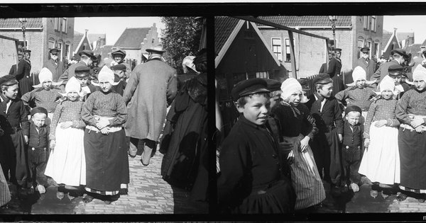 Niños, Volendam, Holanda, septiembre,1909