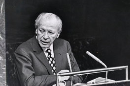 Humberto Díaz Casanueva en la ONU, hacia 1980