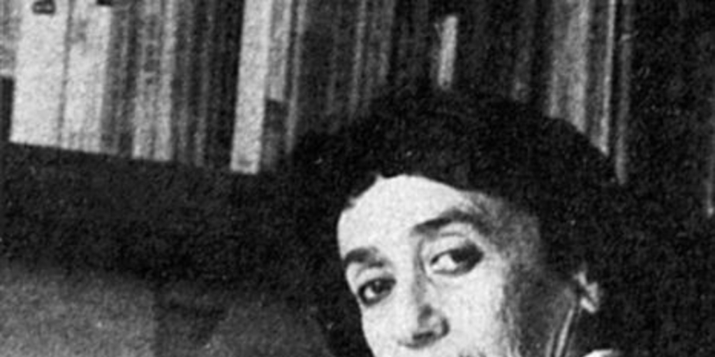 Isidora Aguirre, 1921-
