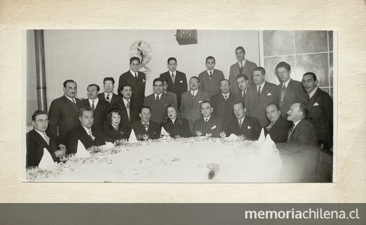  Corporación Educacional Valentín Letelier, preside la mesa Juvenal Hernández, 1948.