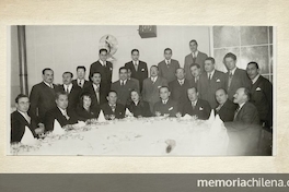  Corporación Educacional Valentín Letelier, preside la mesa Juvenal Hernández, 1948.