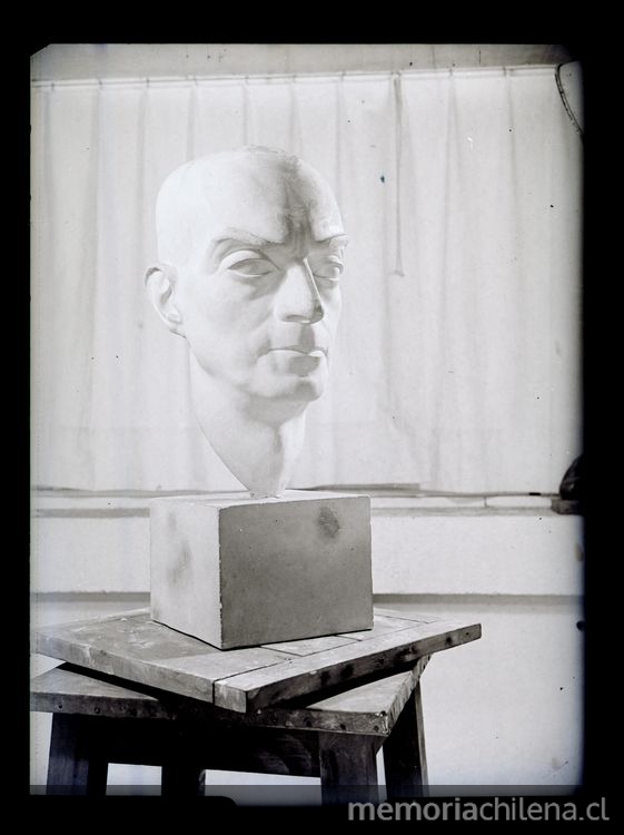Escultura de cabeza de hombre, hacia 1940