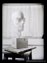 Escultura de cabeza de hombre, hacia 1940