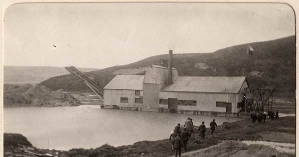 Draga aurífera en Río Oro, Tierra del Fuego, 1907