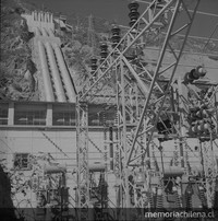 Vista general de la Central Hidroeléctrica Sauzal. Rancagua, entre 1950 y 1970.