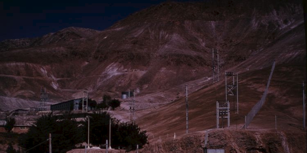 Mineros al término de su jornada en la Mina "El Salvador", 1983. Fotografía de Jack Ceitelis.