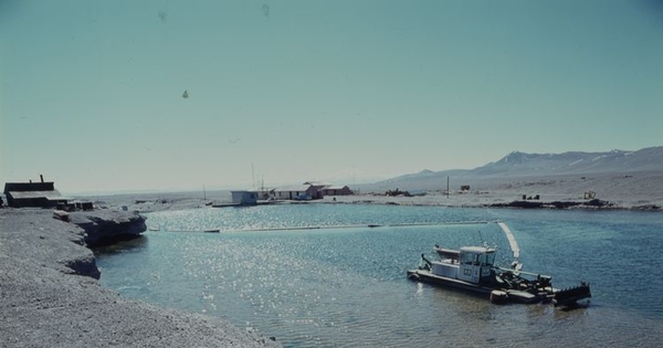 Embalse La Ola, Salvador. 1980. Fotografía de Jack Ceitelis.