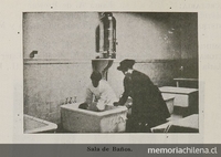 Pie de Foto: Sala de Baños Gota de Leche Viña del Mar