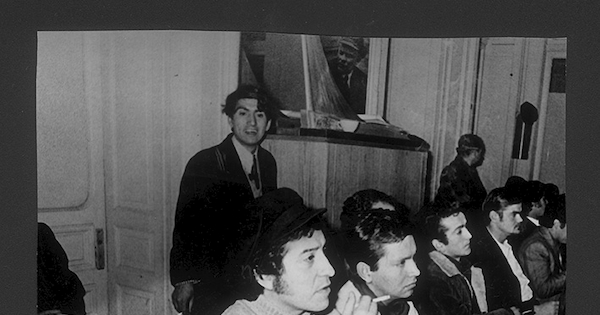 Pie de Foto: Conferencia de las Juventudes Comunistas de Chile (J.J.C.C). En primer plano, Víctor Jara.