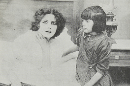 María Padín en escena de La avenida de las Acacias, película de 1918