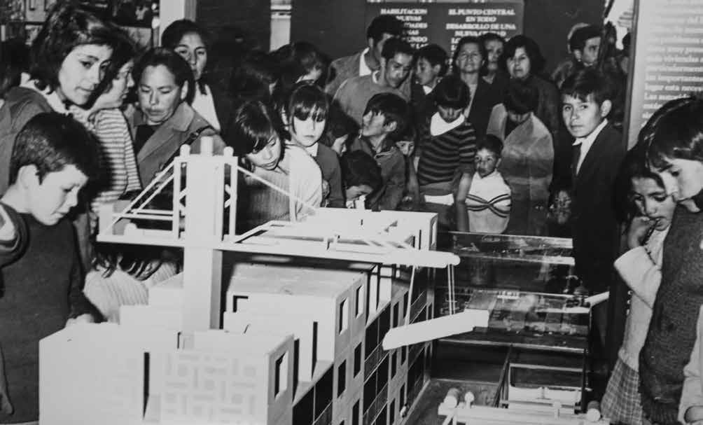 Maqueta de edificio de paneles KPD en Viexpo, autoría desconocida, 1972
