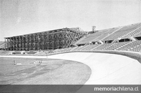 Pie de foto: Vista del interior del Estadio Nacional en construcción, 1937