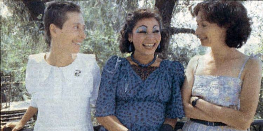 María Izquierdo, Rosa Ramírez como "La Negra Ester" y Pachi Torreblanca, 1989.