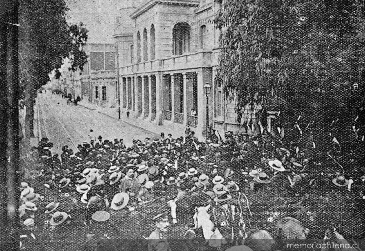 Publicación del bando declarando estado de sitio en Valparaíso. Huelga del 16 de mayo de 1903