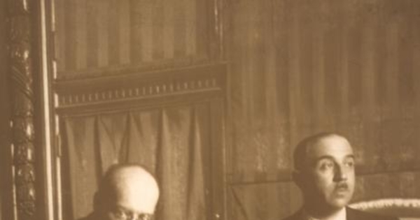 Guillermo Feliú Cruz, Luis Aldunate y Luis Galdames sentado, hacia 1938