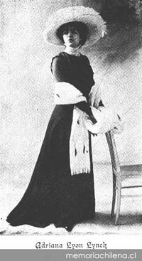 Adriana Lyon Lynch, hacia 1900