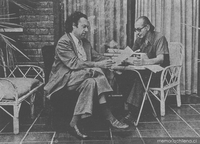 Enrique Lihn junto a Pedro Lastra