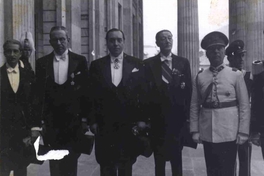 Julio Barrenechea en Bogotá con otros diplomáticos