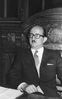 Roque Esteban Scarpa en su época de director de la Biblioteca Nacional, 1968