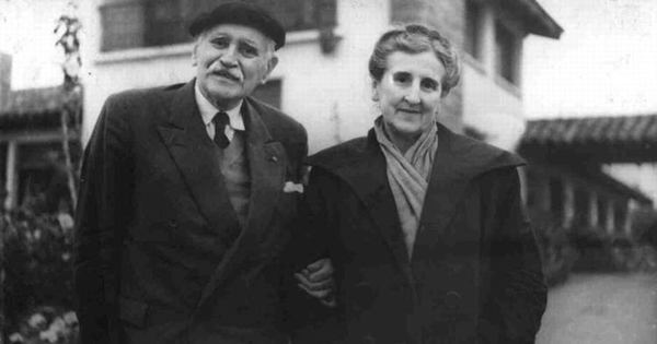 Diego Dublé Urrutia junto a su esposa Mercedes García Huidobro, Llolleo, 1961