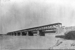 Puente sobre el río Cachapoal, Rancagua, hacia 1900