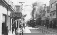 Calle Aldunate de Coquimbo, vía férrea que unía el puerto con la estación empalme, ca. 1950