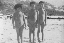 Niños kawéskar, hacia 1945