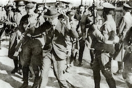 Masacre del Seguro Obrero, 5 de Septiembre de 1938, nazis escoltados por policías