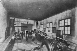 Compañía Electro-Metalúrgica S.A., sala de compresoras, Santiago, 1928