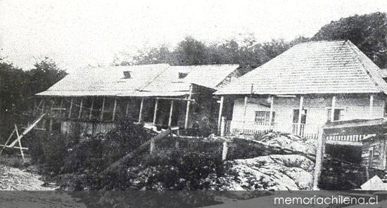 Casas en Puerto Bajo Pisagua, en la desembocadura del río Baker, hacia 1920