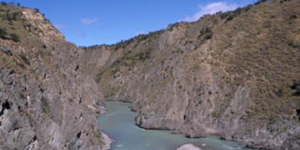 Río Chacabuco, afluente del río Baker, Aysén, 2001