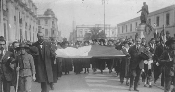 Desfile en homenaje a la Ley de Instrucción Primaria Obligatoria, 1920