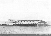 Ferrocarril de Arica a La Paz : Casa de máquinas en Chinchorro, hacia 1913