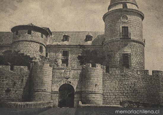 Entrada principal del castillo de Simancas