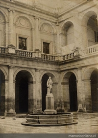 Interior del patio del Archivo de Indias, Sevilla