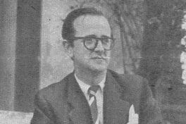 José Donoso en su juventud, 1957