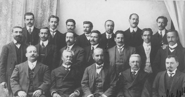 Cuerpo de profesores de la Escuela Normal de Victoria, provincia de Malleco, 1910