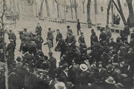 Policía arrestando manifestantes, 1912